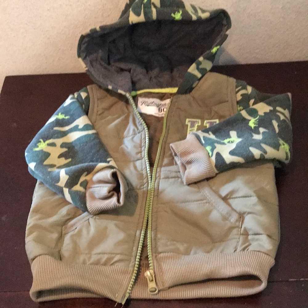 Baby used 2T jacket perfect condition with zipper